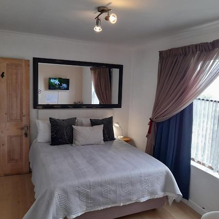 Fijnbos Guesthouse Knysna Exteriör bild